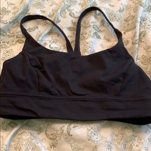 Black Lululemon sports bra